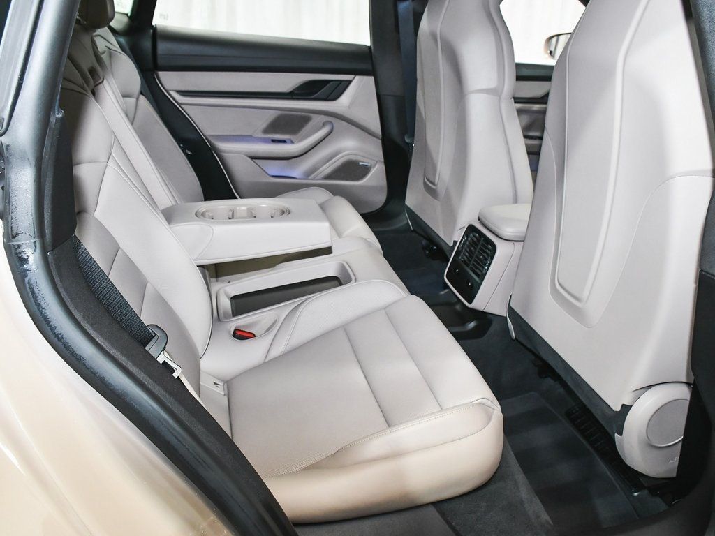 2021 Porsche Taycan Turbo photo 52