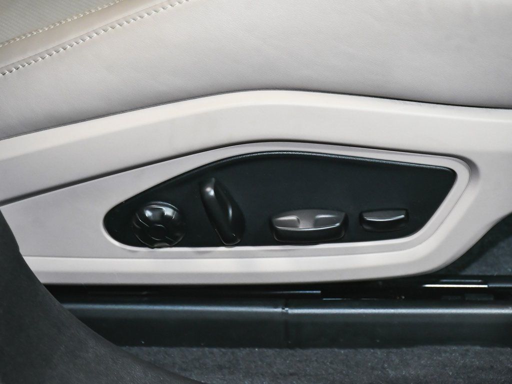 2021 Porsche Taycan Turbo photo 56
