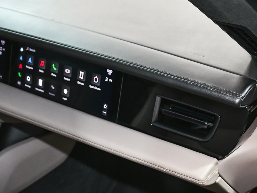 2021 Porsche Taycan Turbo photo 59