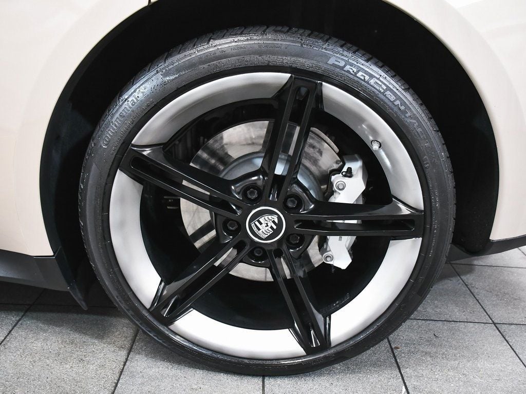 2021 Porsche Taycan Turbo photo 8