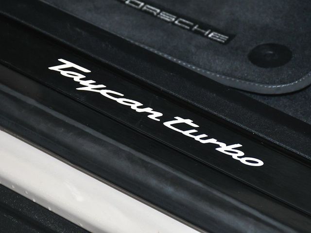 2021 Porsche Taycan Turbo - 23006046 - 11