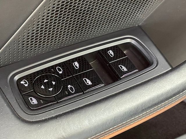 2021 Porsche Taycan Turbo AWD - 22986313 - 19