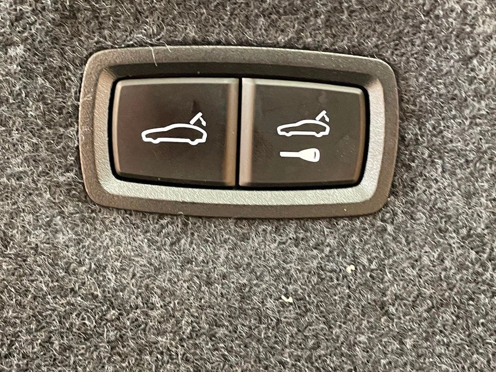 2021 Porsche Taycan Turbo AWD - 22986313 - 25