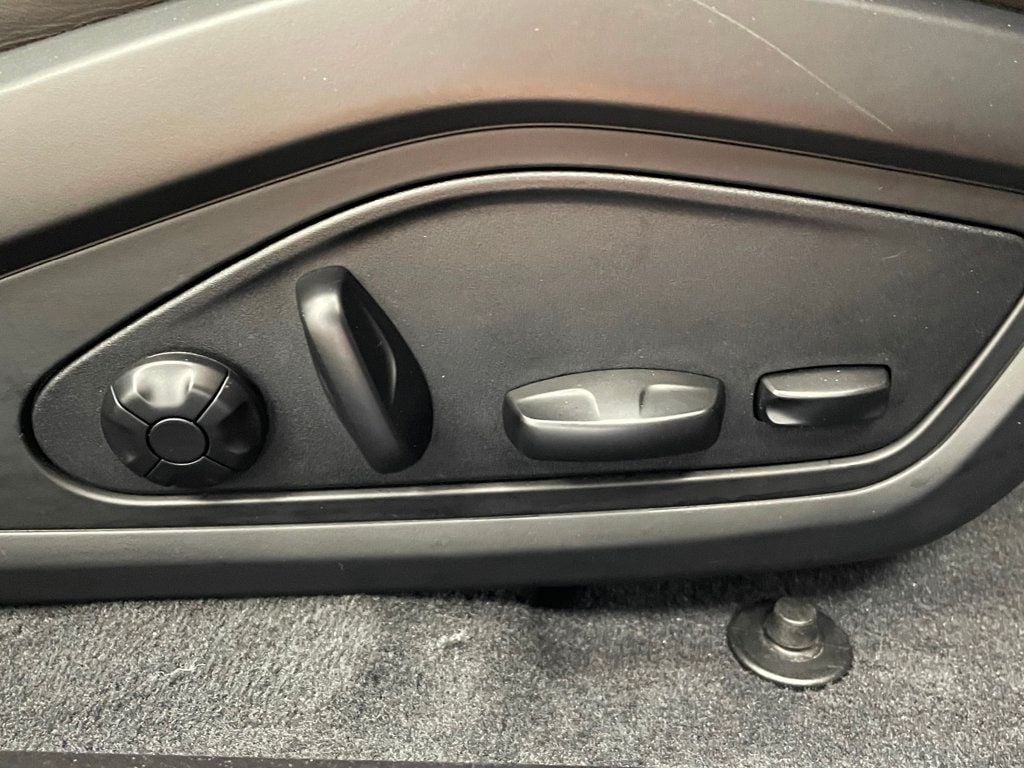 2021 Porsche Taycan Turbo AWD - 22986313 - 28