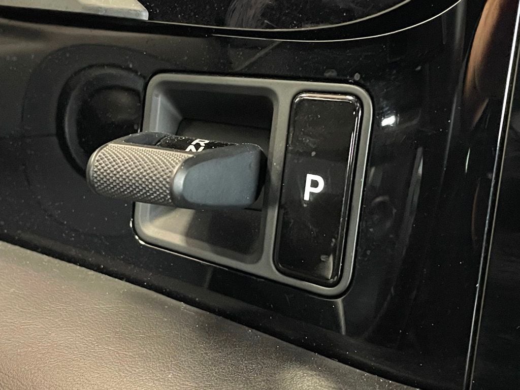 2021 Porsche Taycan Turbo AWD - 22986313 - 32