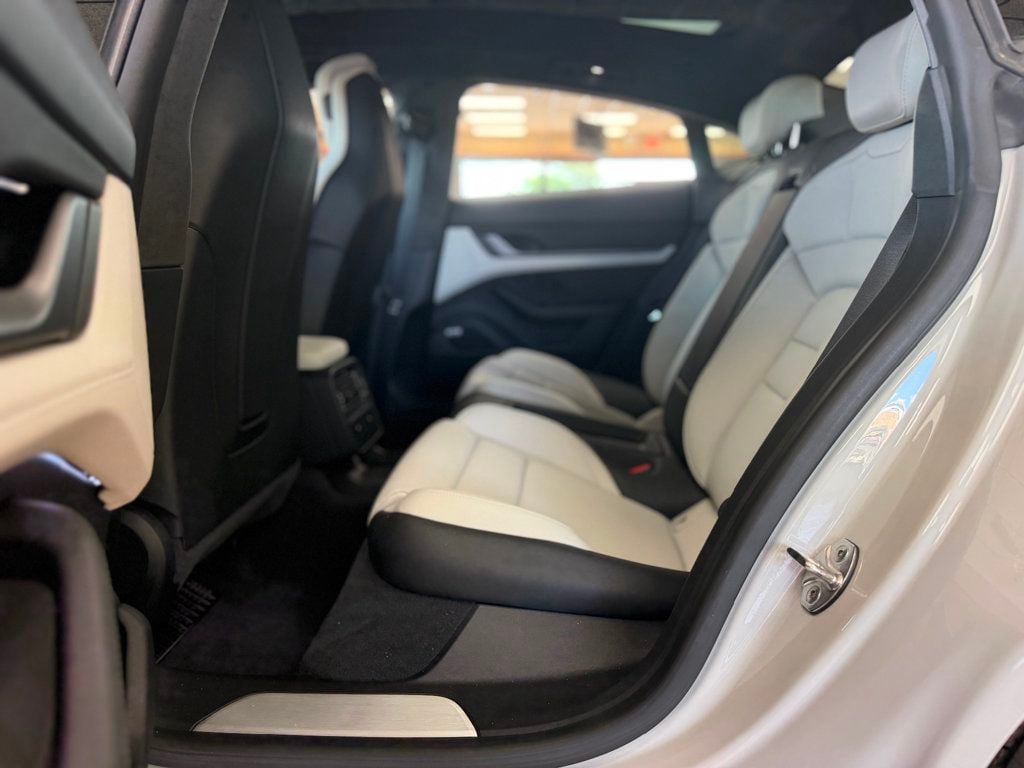 2021 Porsche Taycan Turbo AWD - 23048698 - 13