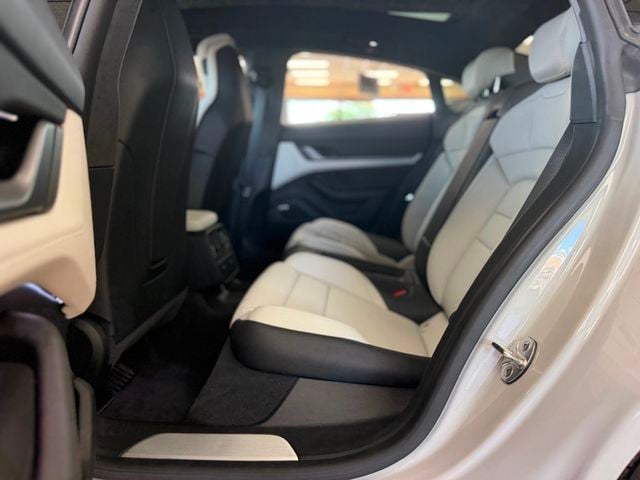2021 Porsche Taycan Turbo AWD - 23048698 - 13