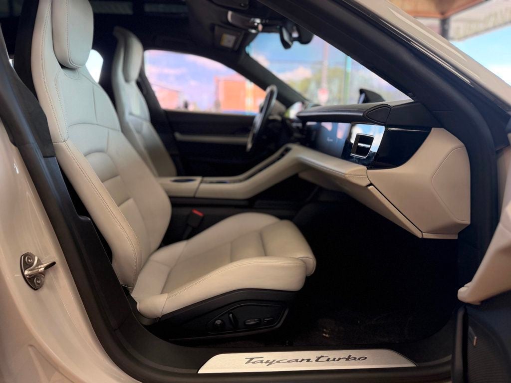 2021 Porsche Taycan Turbo AWD - 23048698 - 16
