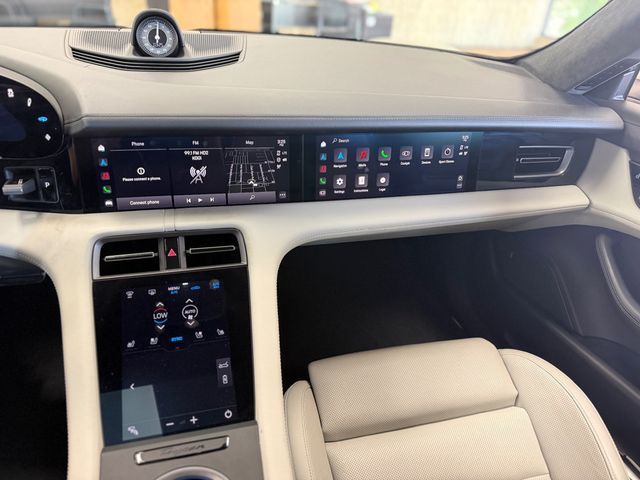 2021 Porsche Taycan Turbo AWD - 23048698 - 26