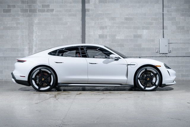 2021 Porsche Taycan Turbo S photo 2