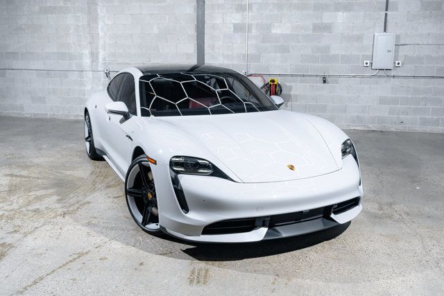 2021 Porsche Taycan Turbo S photo 25
