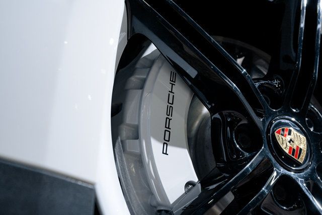 2021 Porsche Taycan Turbo S photo 34