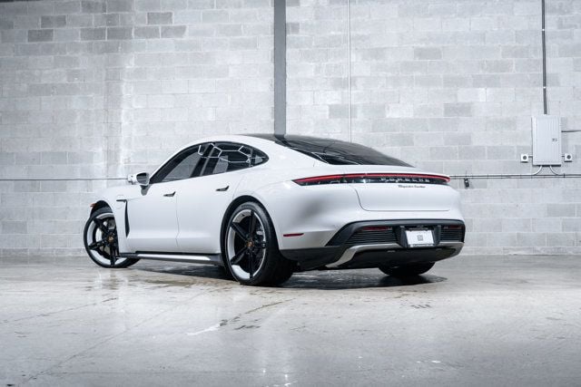 2021 Porsche Taycan Turbo S photo 5