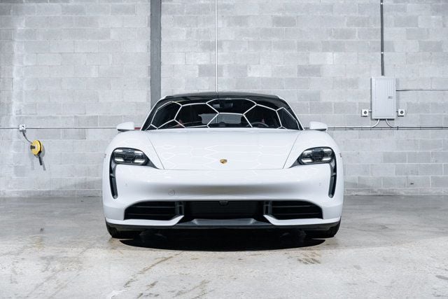 2021 Porsche Taycan Turbo S photo 8