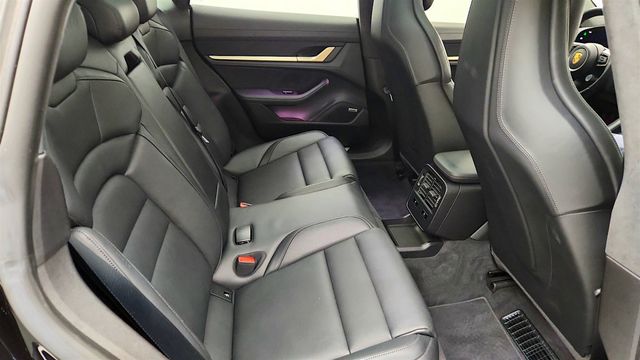 2021 Porsche Taycan Turbo AWD w/ Performance Pkg & Premium Pkg - 23073869 - 22