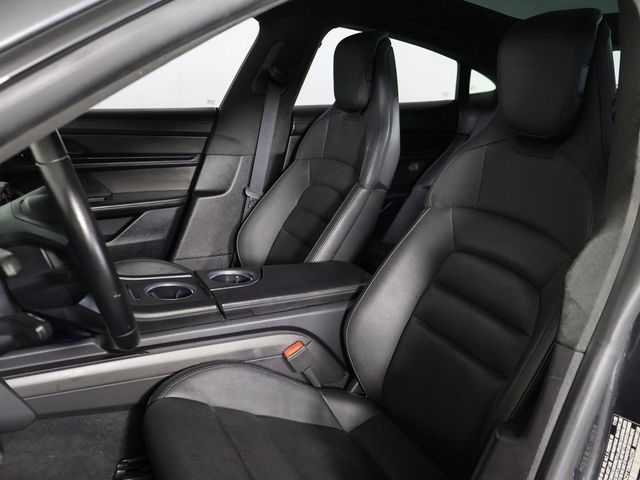 2021 Porsche Taycan Turbo S AWD - 23052919 - 30