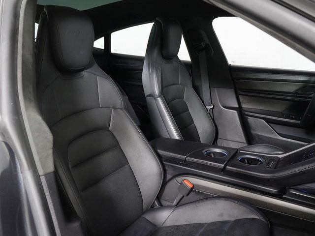 2021 Porsche Taycan Turbo S AWD - 23052919 - 31