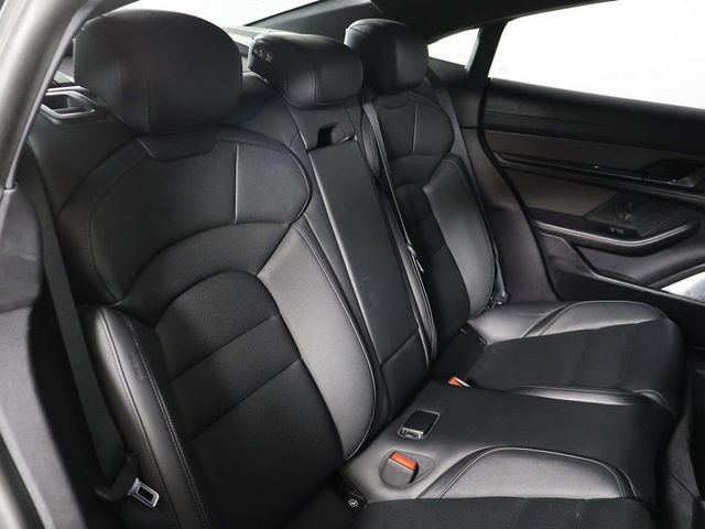 2021 Porsche Taycan Turbo S AWD - 23052919 - 34