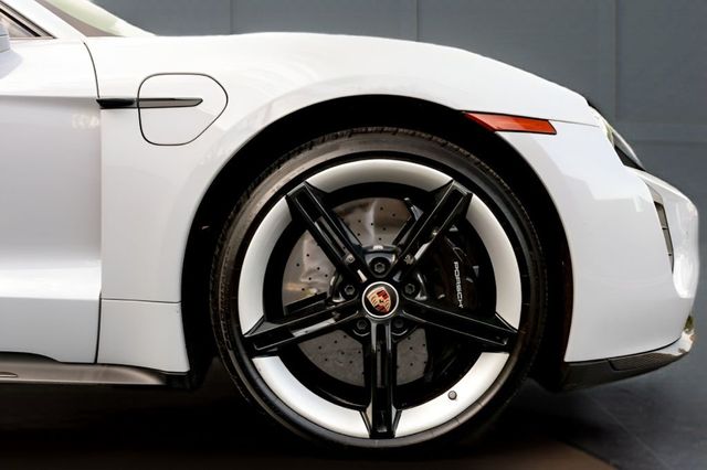 2021 Porsche Taycan Turbo S AWD - 23022562 - 16