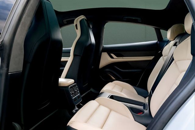 2021 Porsche Taycan Turbo S AWD - 23022562 - 28