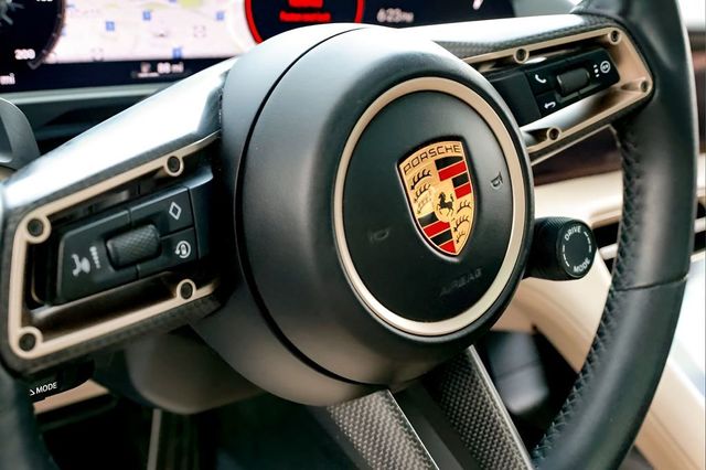 2021 Porsche Taycan Turbo S AWD - 23022562 - 30