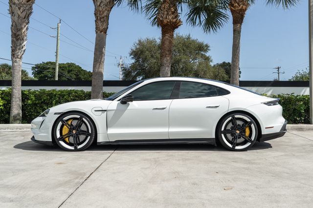 2021 Porsche Taycan Turbo S AWD - 22980387 - 2