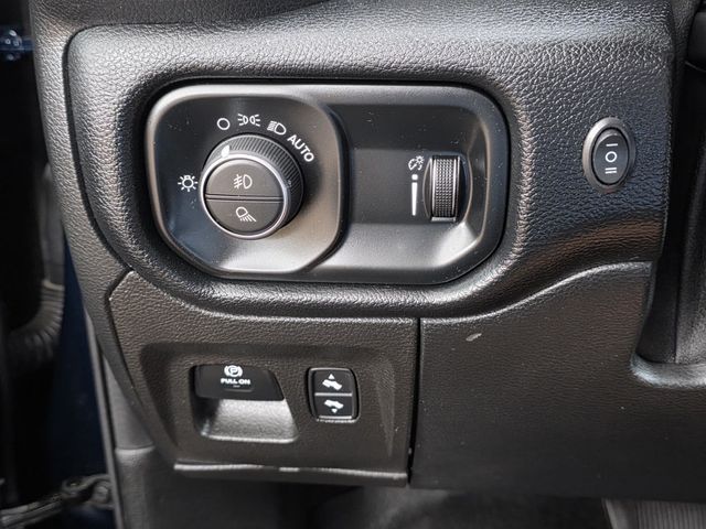 2021 Ram 1500 BIG Horn - 22969565 - 19