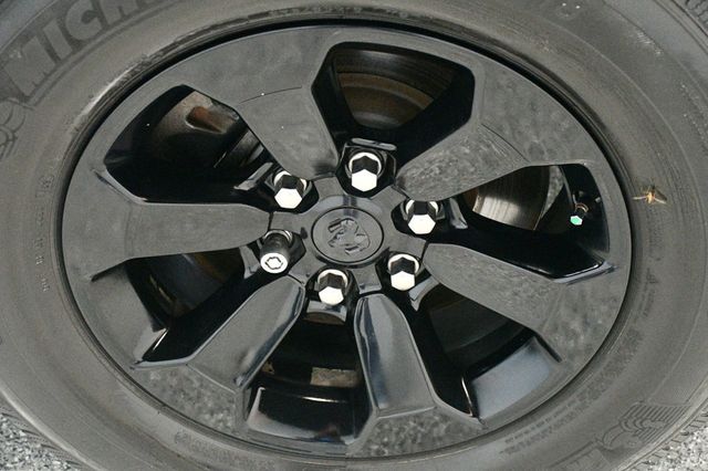 2021 Ram 1500 Big Horn 4x2 Crew Cab 5'7" Box - 23009124 - 19