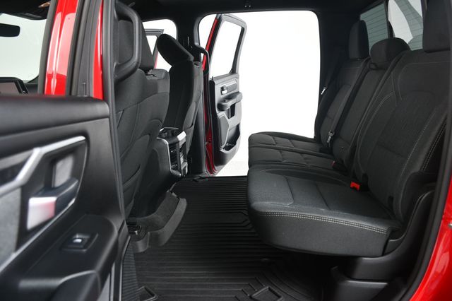 2021 Ram 1500 Big Horn 4x2 Crew Cab 5'7" Box - 23009124 - 31