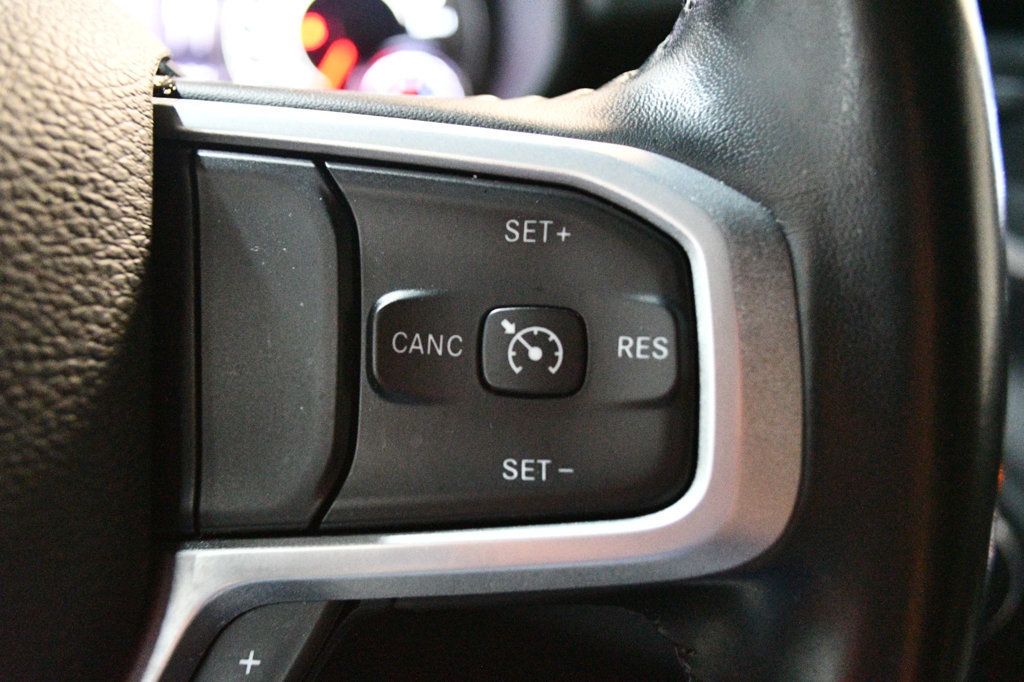 2021 Ram 1500 Big Horn 4x2 Crew Cab 5'7" Box - 23009124 - 41