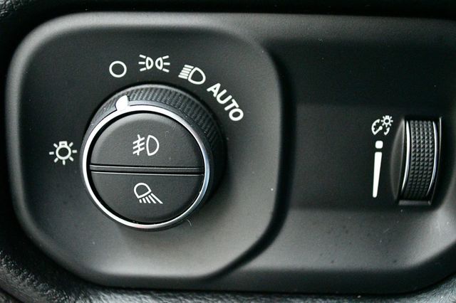 2021 Ram 1500 Big Horn 4x2 Crew Cab 5'7" Box - 23009124 - 68