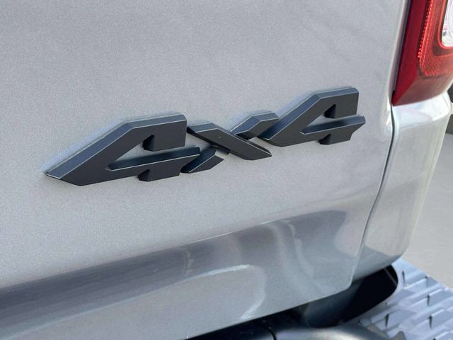 2021 Ram 1500 Big Horn 4x4 4dr Crew Cab 5.6 ft. SB Pickup - 22939181 - 8