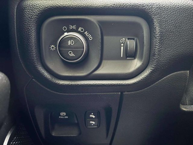 2021 Ram 1500 Big Horn 4x4 4dr Crew Cab 5.6 ft. SB Pickup - 22943156 - 30