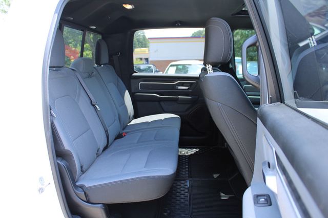2021 Ram 1500 Big Horn 4x4 Crew Cab 5'7" Box - 23050568 - 36
