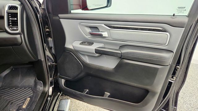 2021 Ram 1500 Big Horn 4x4 Crew Cab 5'7" Box - 22986882 - 24