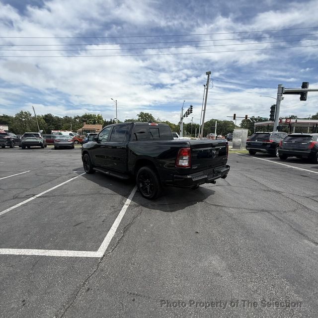 2021 Ram 1500 BIG HORN 4X4 CREW CAB W/NIGHT EDITION PACKAGE - 23067046 - 9