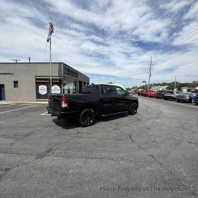 2021 Ram 1500 BIG HORN 4X4 CREW CAB W/NIGHT EDITION PACKAGE - 23067046 - 17