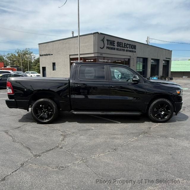 2021 Ram 1500 BIG HORN 4X4 CREW CAB W/NIGHT EDITION PACKAGE - 23067046 - 20
