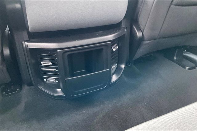 2021 Ram 1500 Big Horn Crew Cab 4x4 5'7" Box - 23062897 - 35