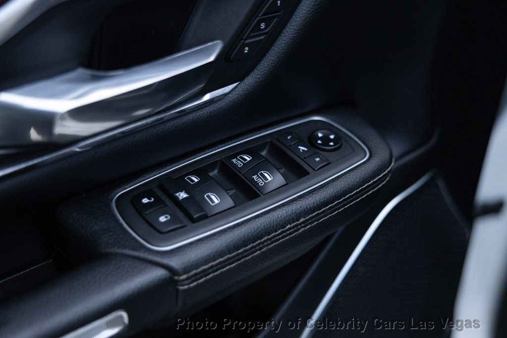 2021 Ram 1500 HEMI V8, Preferred Package, 20" wheels - 22986500 - 27