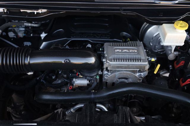 2021 Ram 1500 Laramie - 23075492 - 12