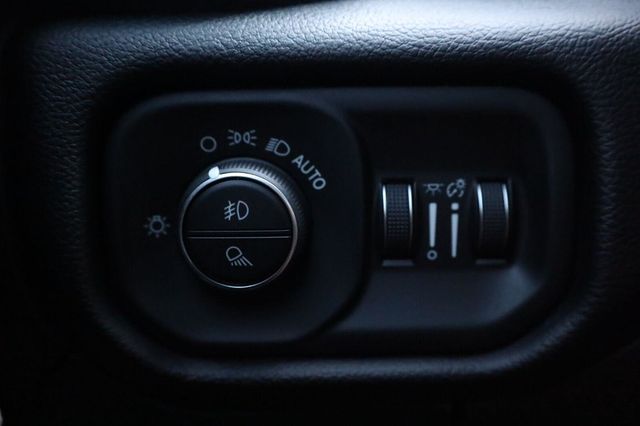 2021 Ram 1500 Laramie - 23075492 - 36