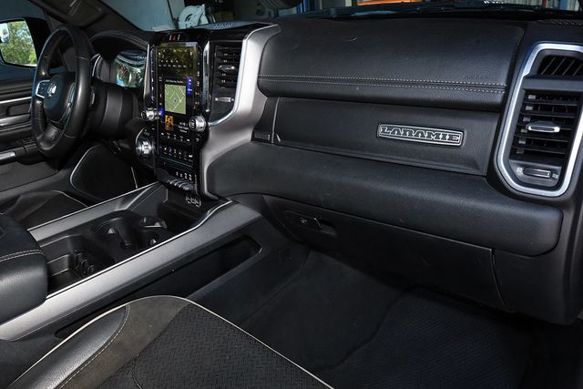 2021 RAM 1500 Laramie 4x2 Crew Cab 5'7" Box - 23011750 - 19