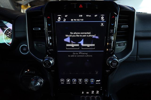 2021 RAM 1500 Laramie 4x2 Crew Cab 5'7" Box - 23011750 - 23