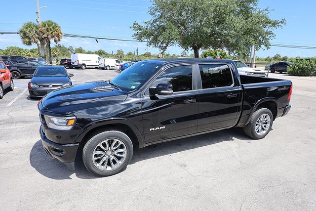 2021 RAM 1500 Laramie 4x2 Crew Cab 5'7" Box - 23011750 - 33