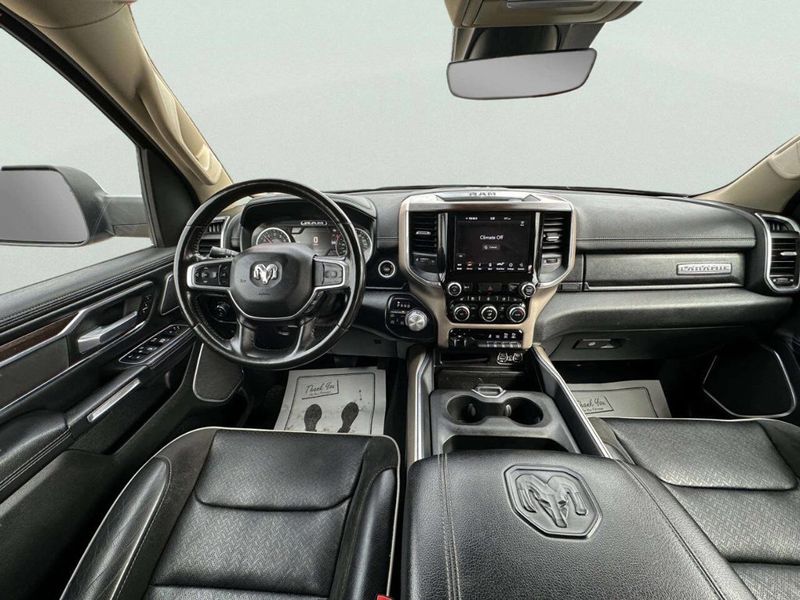 2021 Ram 1500 Laramie 4x4 4dr Crew Cab 5.6 ft. SB Pickup - 22993952 - 19