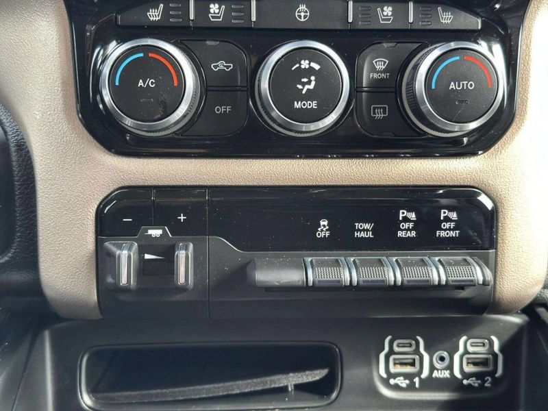 2021 Ram 1500 Laramie 4x4 4dr Crew Cab 5.6 ft. SB Pickup - 22993952 - 33