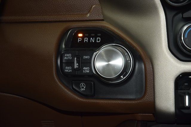 2021 Ram 1500 Laramie 4x4 Crew Cab 5'7" Box - 22924923 - 35