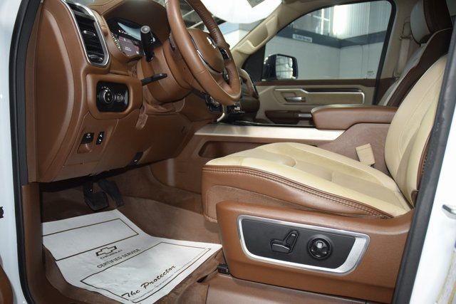 2021 Ram 1500 Laramie 4x4 Crew Cab 5'7" Box - 22924923 - 42