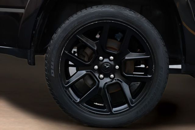 2021 Ram 1500 Laramie 4x4 Crew Cab 5'7" Box - 23057059 - 37